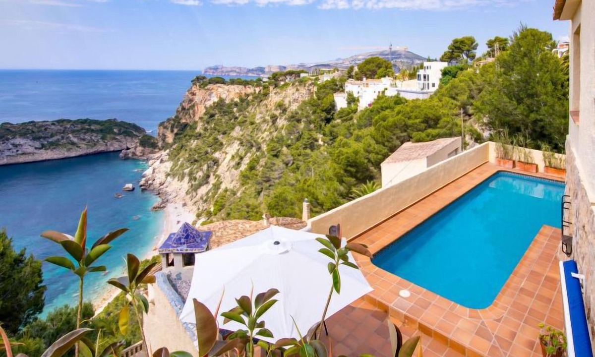 Cap de la Nau House | Vacation home Igor by Interhome