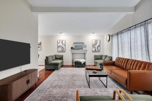 Albany House | Vacation Home in Albany