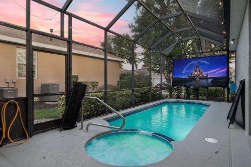Lake Berkley House | Vacation Home in Orlando Florida Close to Disney