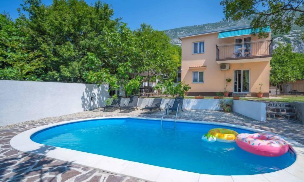 Drivenik House | Vacation home Ivona by Interhome