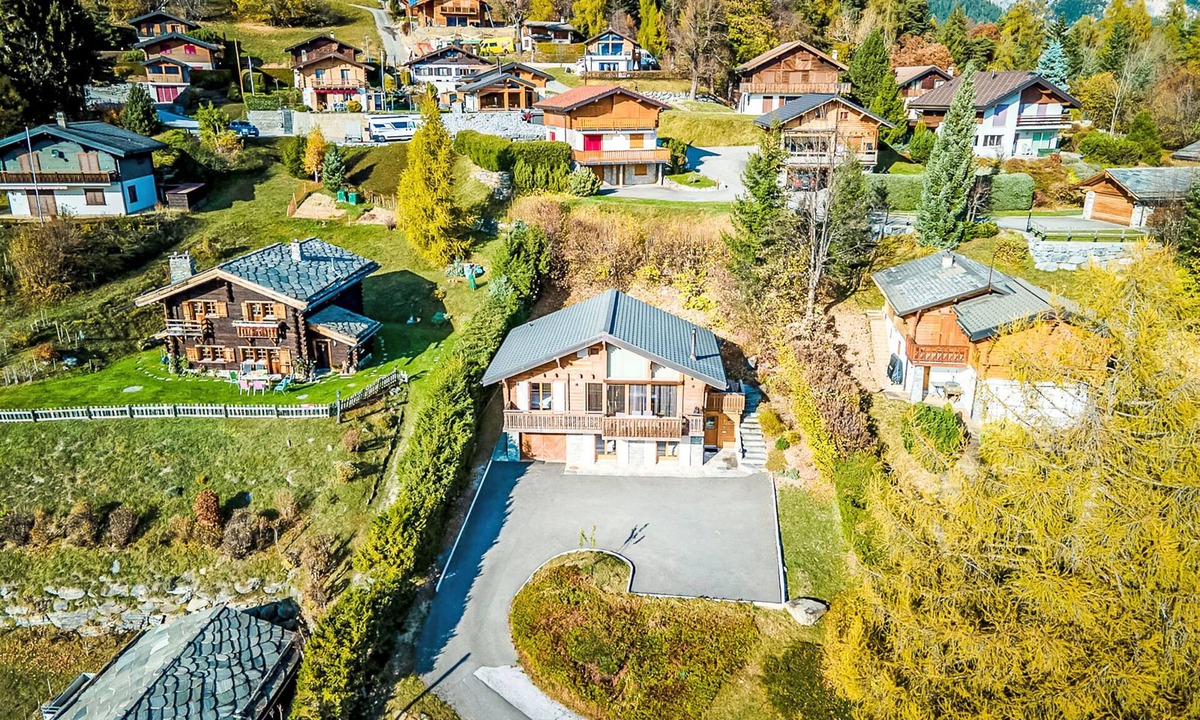 Ovronnaz House | Vacation home L'Eden by Interhome