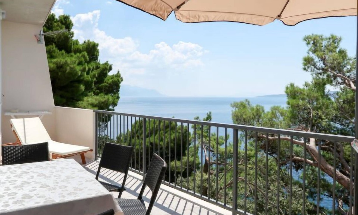 Marusici House | Vacation home Lada by Interhome