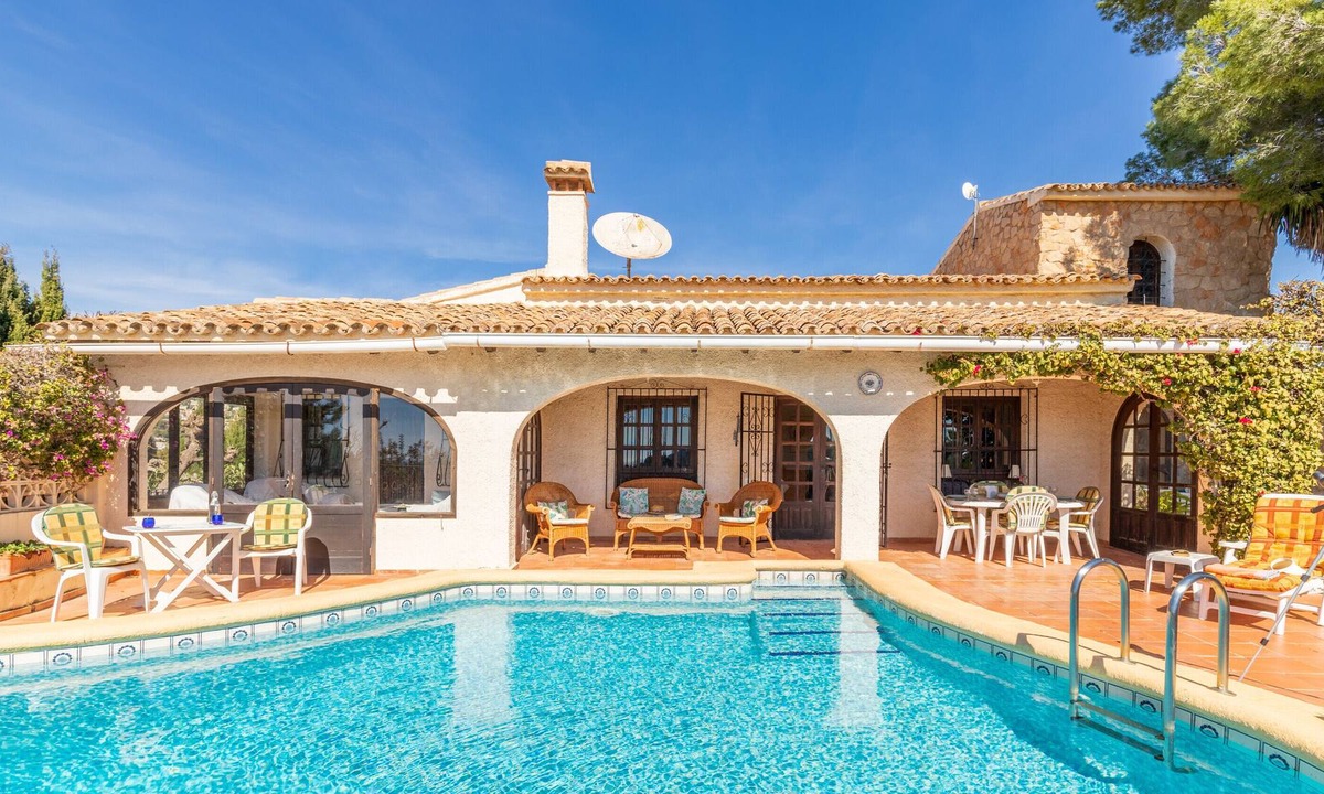 San Jaime House | Vacation Home "Lucía" with Sea View, Private Pool & Wi-Fi