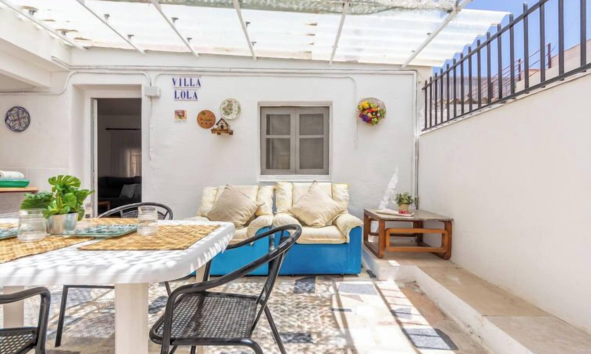 Deltebre House | Vacation home Mama by Interhome