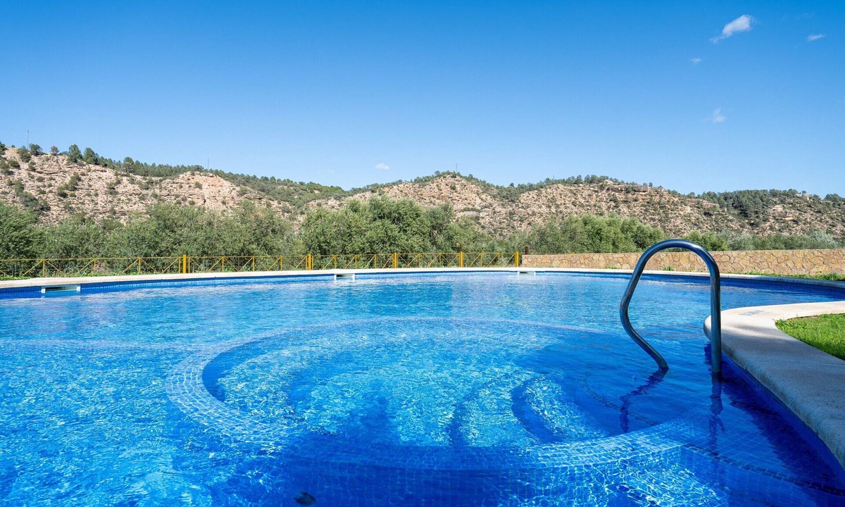 Flix House | Vacation Home "Mas De Lorena" with Mountain View, Shared Pool & Wi-Fi