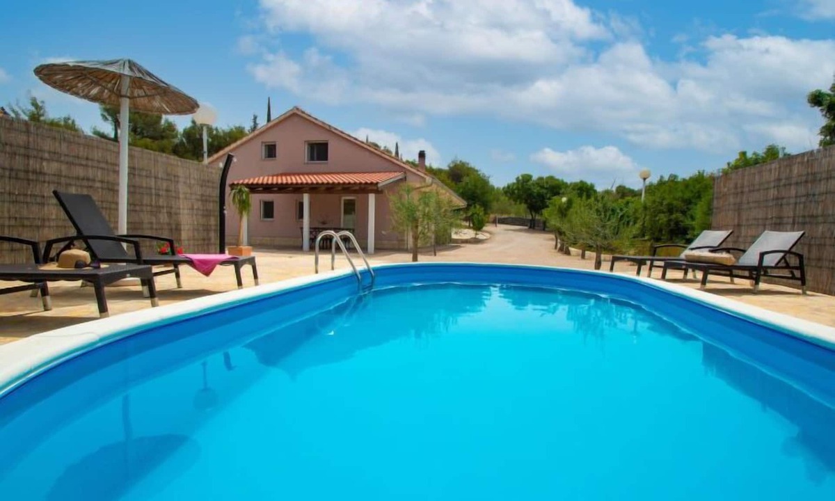 Sibenik House | Vacation home Nina by Interhome