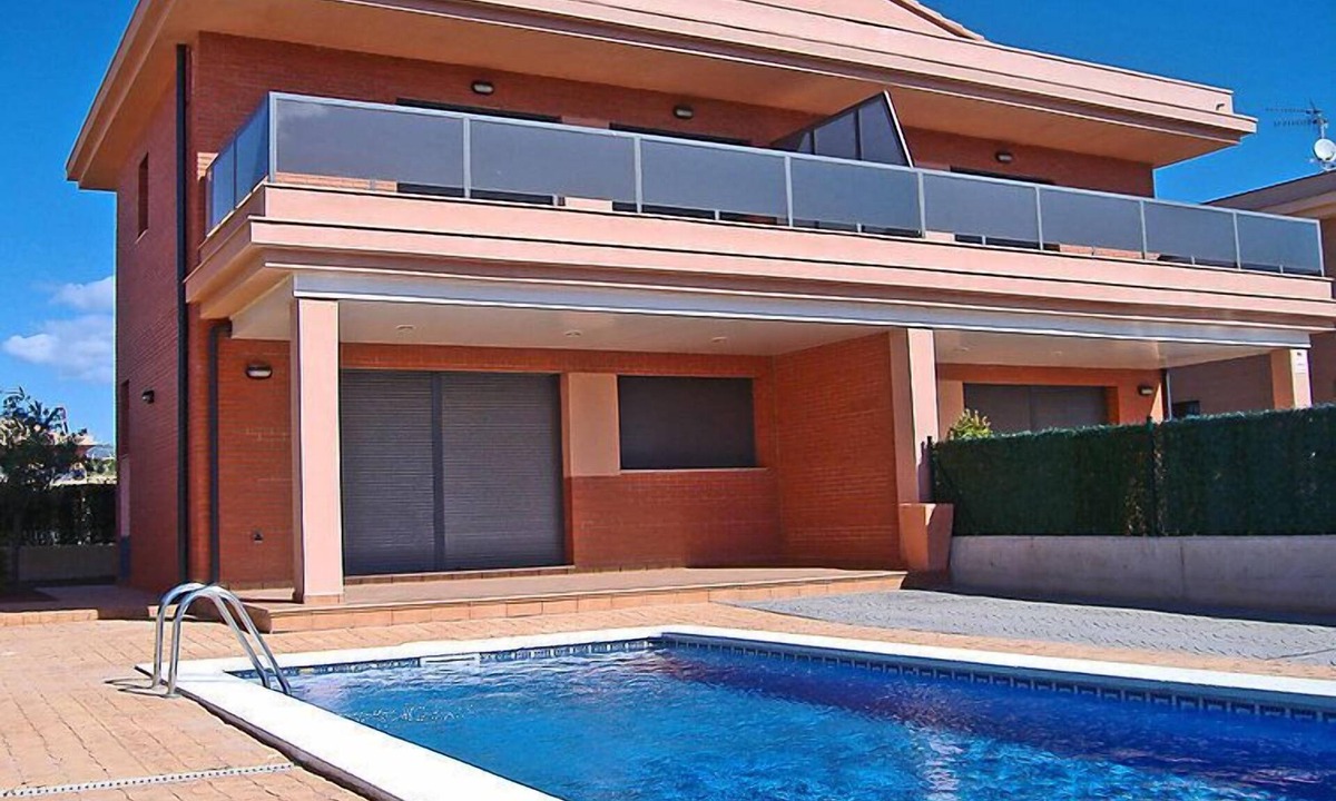 L'Ampolla House | Vacation home Peiro by Interhome