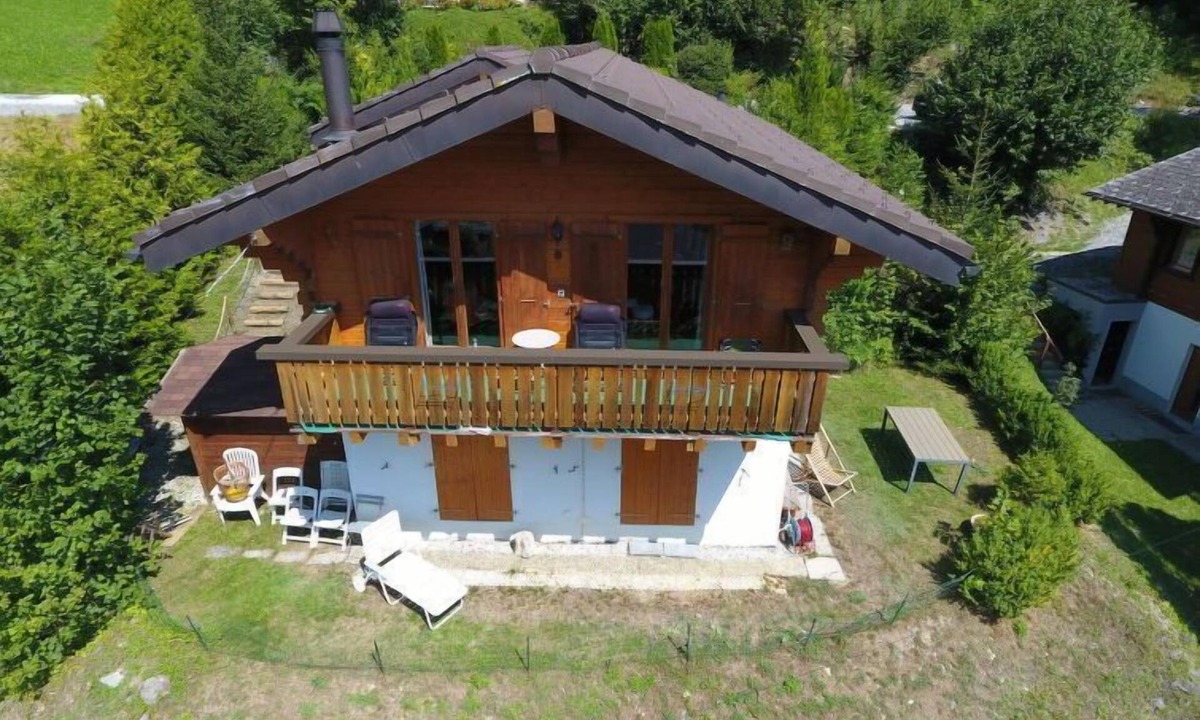 Ovronnaz House | Vacation home Ropiar by Interhome