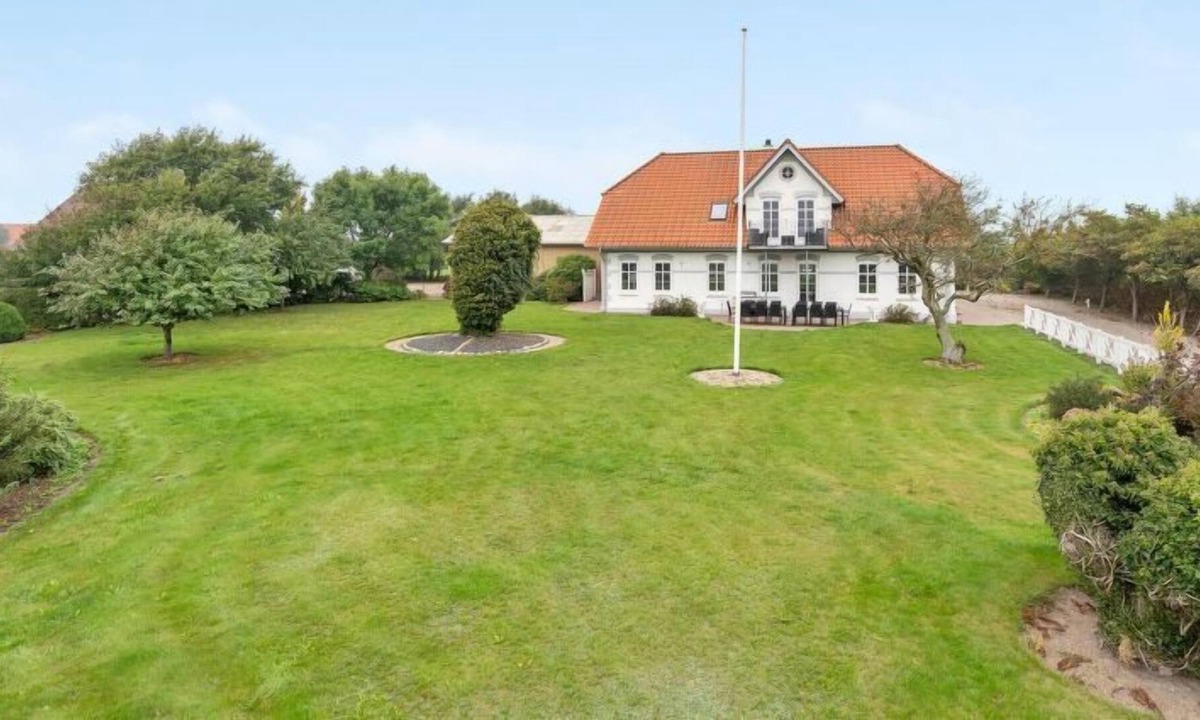 Emmerlev House | Vacation home "Singa" - 19km from the sea in Western Jutland in Højer - 14 persons, 6 bedrooms