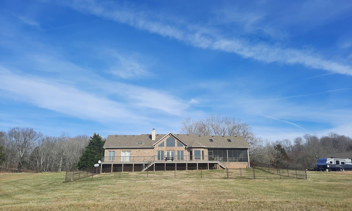 Shelbyville House | Vacation home surrounded by 300 acres of serene country living,