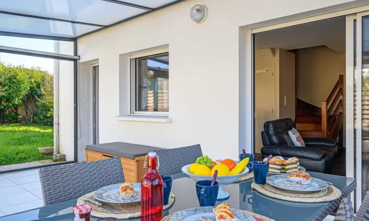 Saint-Pierre-Quiberon House | Vacation home Zal by Interhome