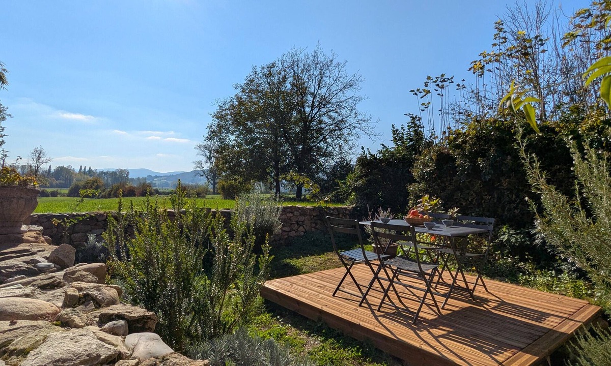 Massignieu-de-Rives House | Vacation rental lakes, vineyards and mountains area