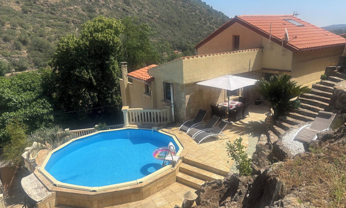 Ria-Sirach House | Vacation Rental with Private Pool