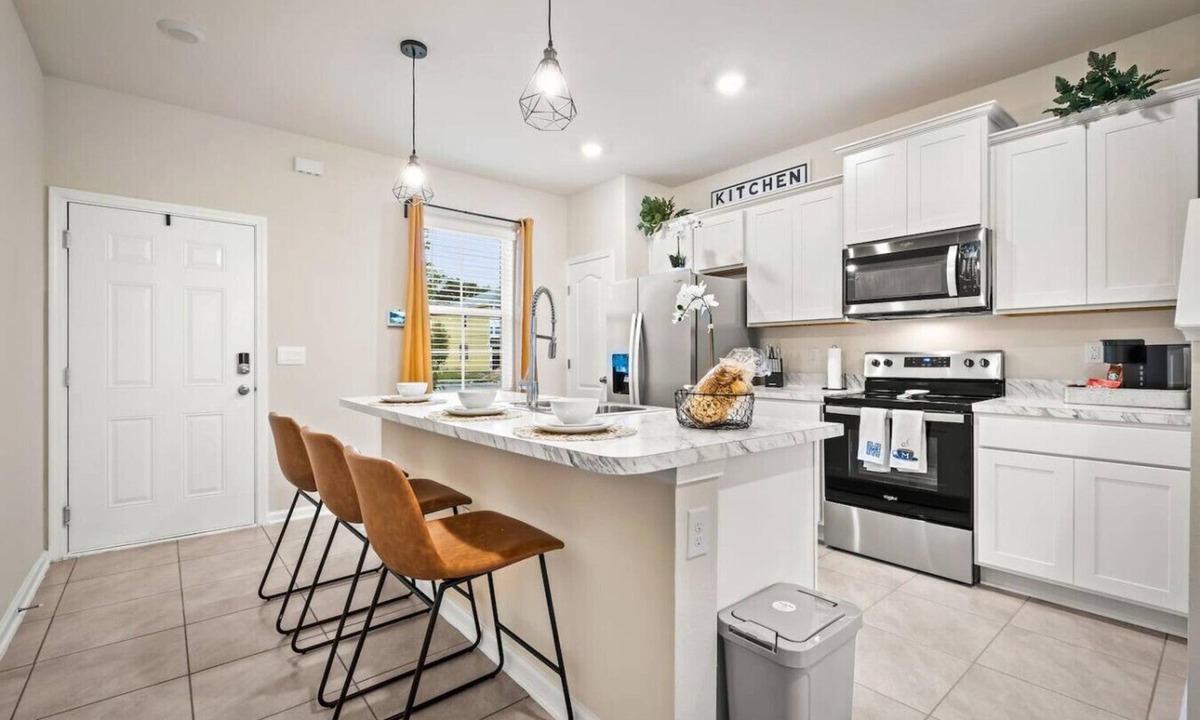 Baymeadows House | Vacation State of Mind