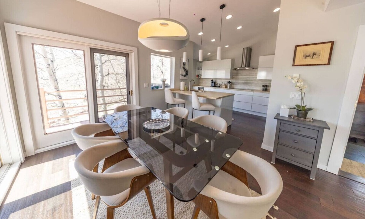 Vail Apartment | Vail + Pet Friendly + Private Hot Tub!