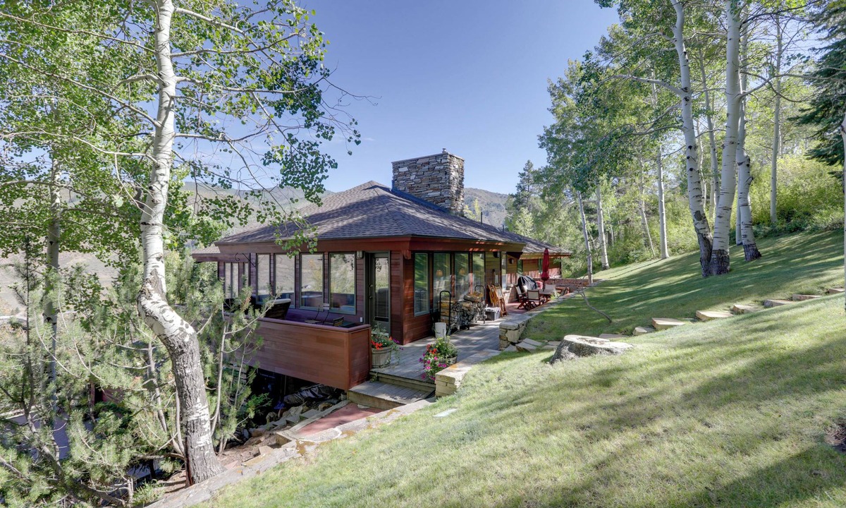 Eagle-Vail House | Vail 'Treehouse' + Hot Tub, Sauna & Mtn Views