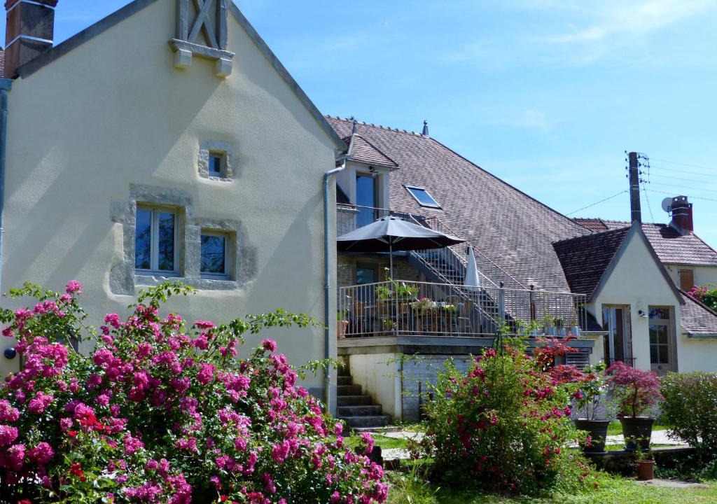 Joux-la-Ville Bed & Breakfast | Val de la Nef