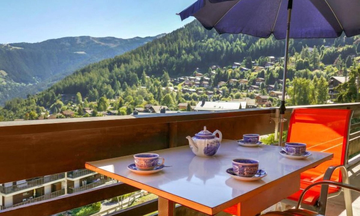 Saint-Pierre-de-Clages Apartment | Valaisia 44b by Interhome