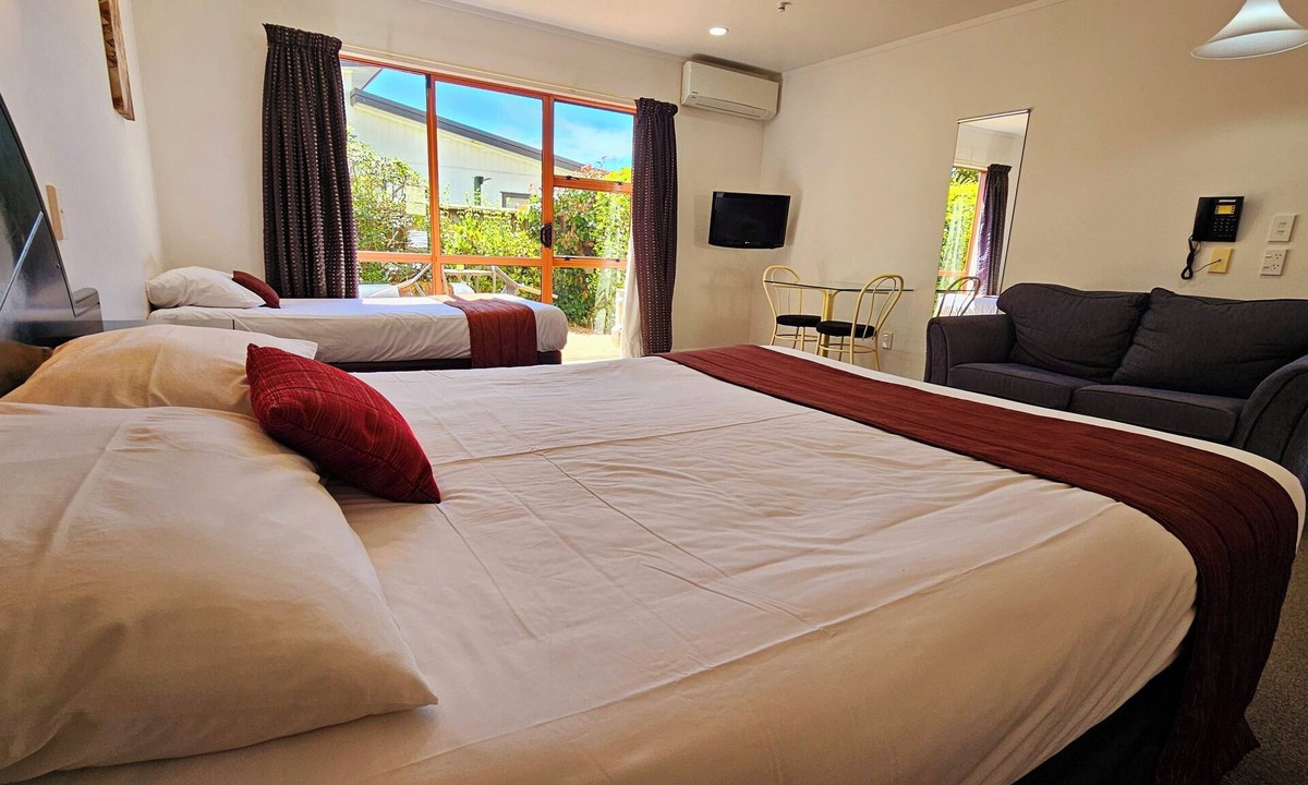 Hastings Hotel | Valdez Motor Lodge