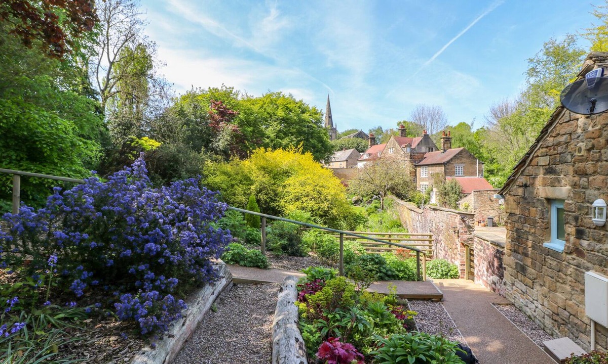 Dronfield Cottage | Vale Barn