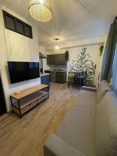 Valence Apartment | Valence Dream by rêve bleu