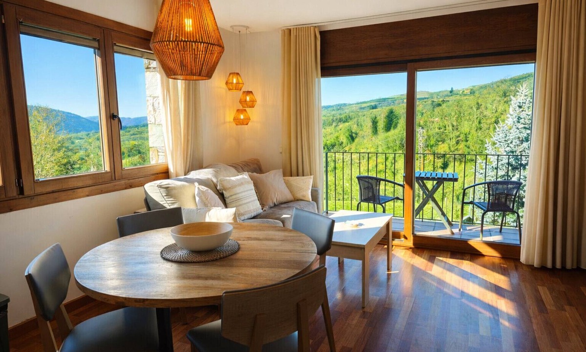 Mollo Apartment | Vall de Muntanyes - Costabona