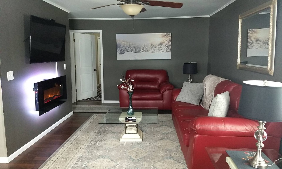Interior Township Apartment | Vallee Creek Rentals (1).