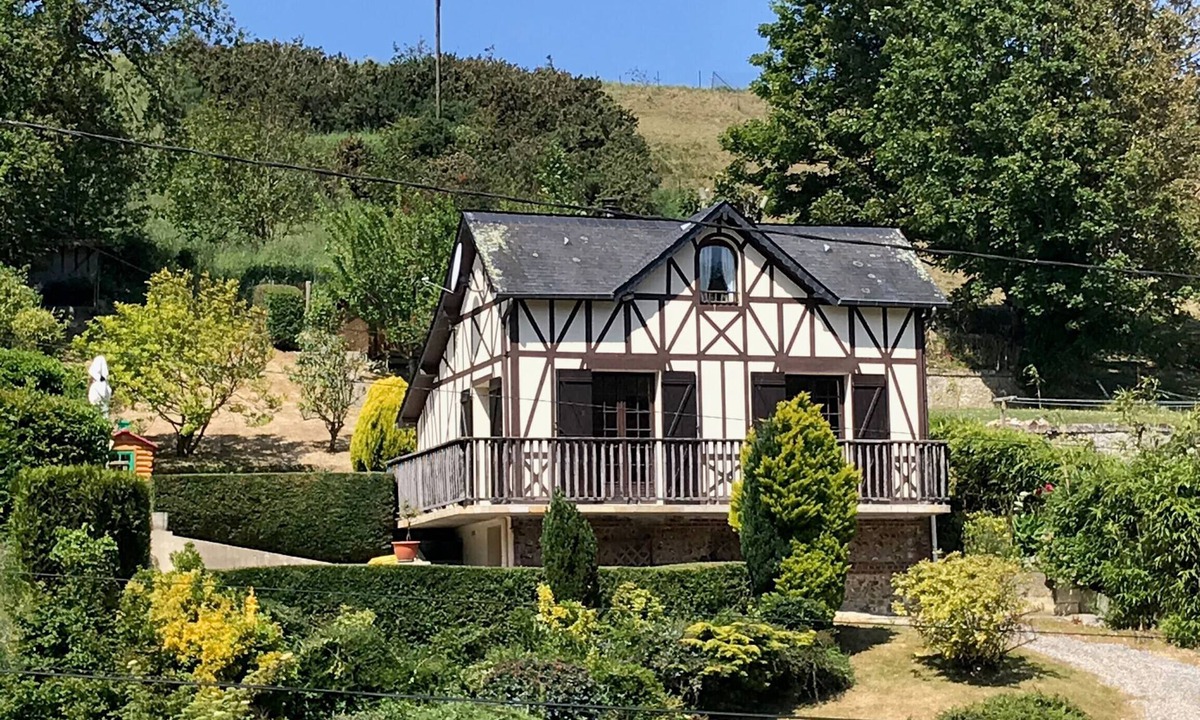 Saint-Leonard House | Valleuse