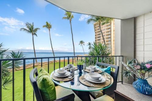 Kahana House | Valley Isle 206 · VI 206 OceanFront Studio w Pool