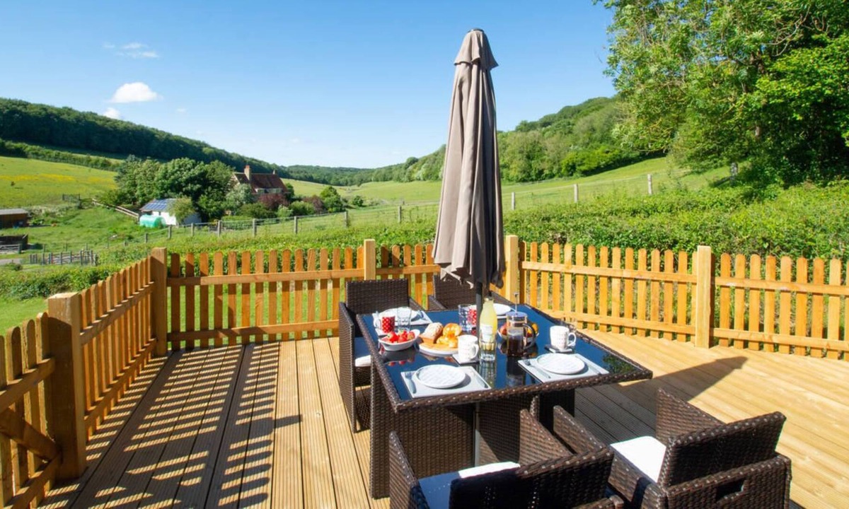 Denton House | Valley View in Canterbury