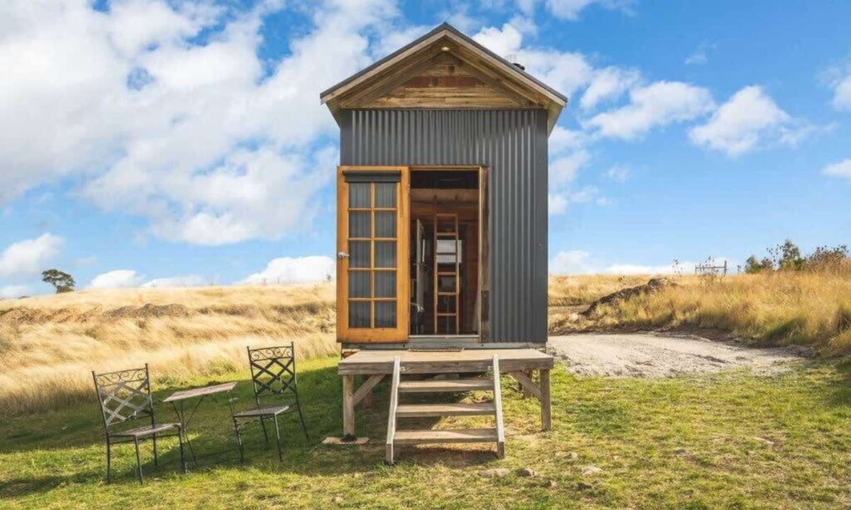 Monegeetta House | Valley View Tiny House by Tiny Away