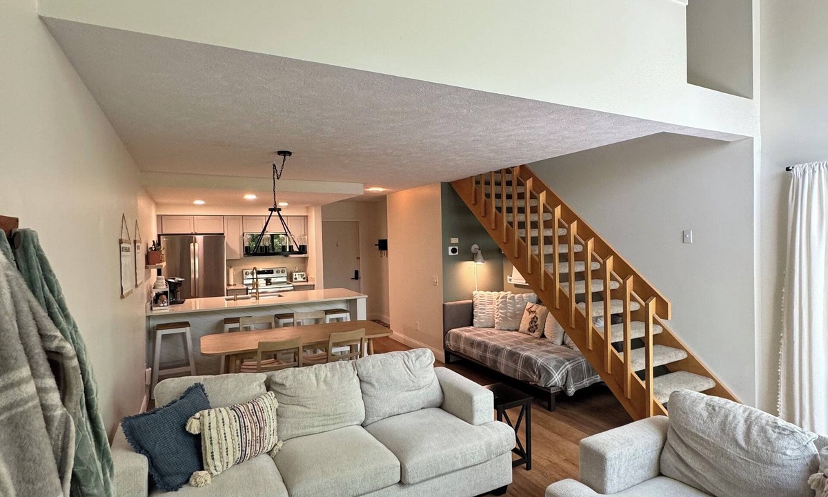 Harbor Springs Condo | Valleys Chalet - Harbor Springs/Petoskey Condo