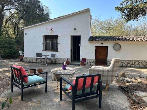 Vallromanes House | Vallromanes House of Peace and Rest