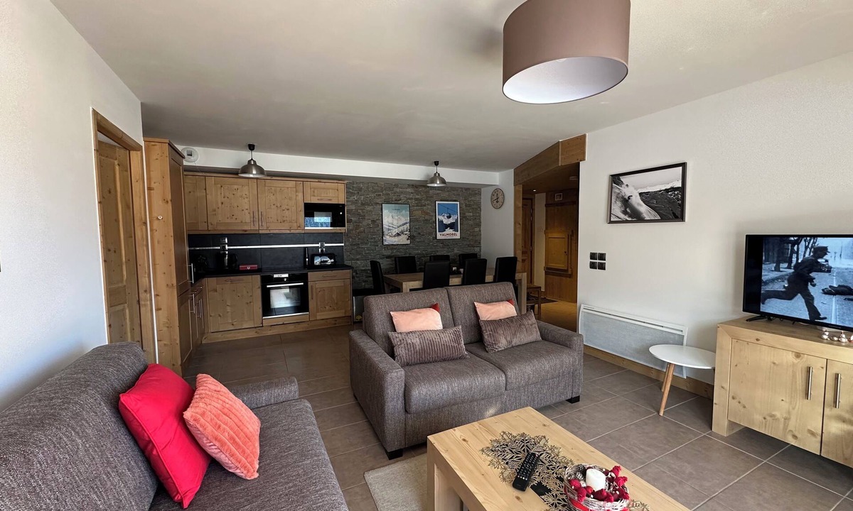 Valmorel Apartment | Valmogrange E4 - 8 Persons - Luxury Apartment on the Piste