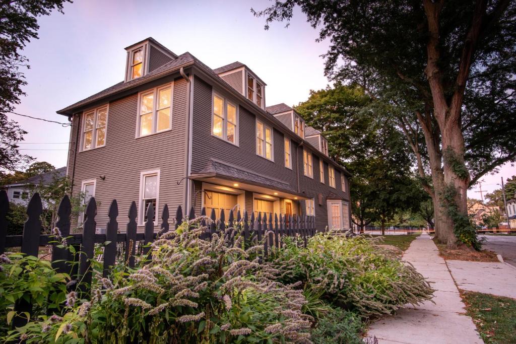 Valparaiso Bed & Breakfast | Valparaiso Inn B&B