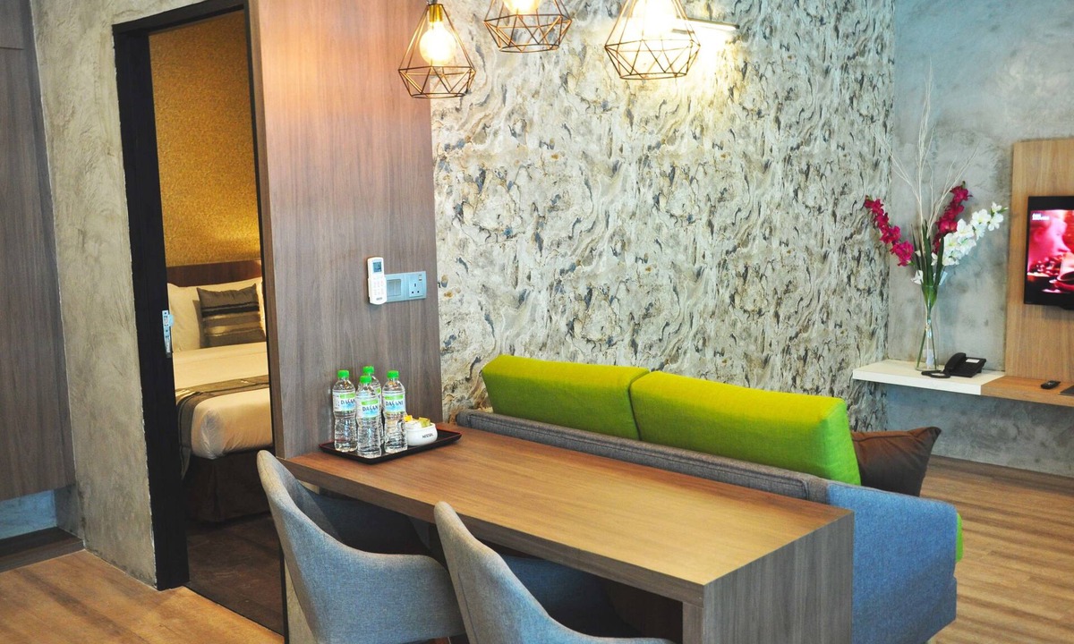 Bandar Meru Raya Hotel | Valya Hotel