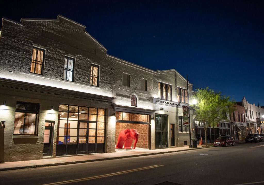 Danville Apartment | Vantage Art Flats
