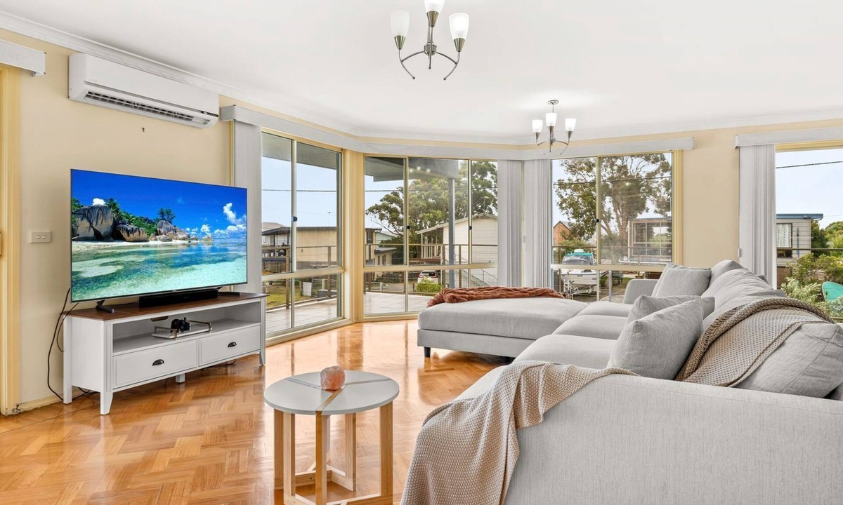 Coronet Bay House | Vantage Point in Coronet Bay