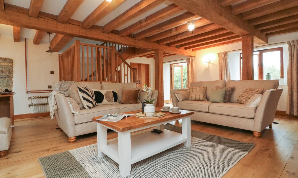 Barnstaple Cottage | Varley Lodge