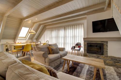 Baqueira Apartment | Varrados by Totiaran