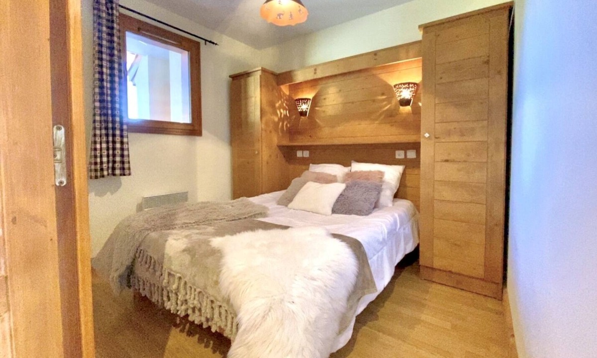 Vars Apartment | Vars Les Claux, at the foot of the slopes, T2 4* luxury residence with swimming pool