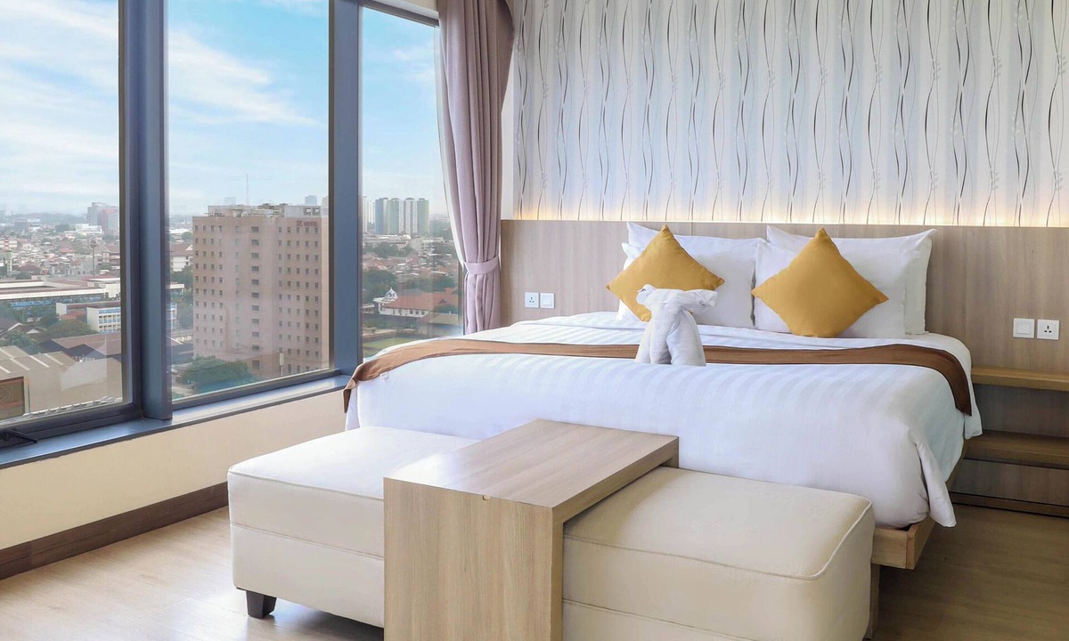 Jatinegara Hotel | Vasaka Hotel Jakarta managed by DAFAM