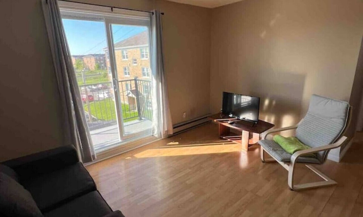 Les Rivieres Apartment | Vaste4,5 tout équipé bien situé