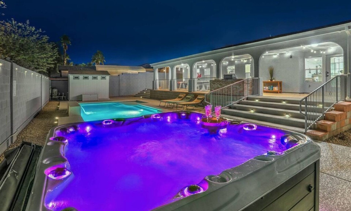 Mission Hills House | Vegas Vibes 18 mi to strip, 4 bdrm, Pool + Spa