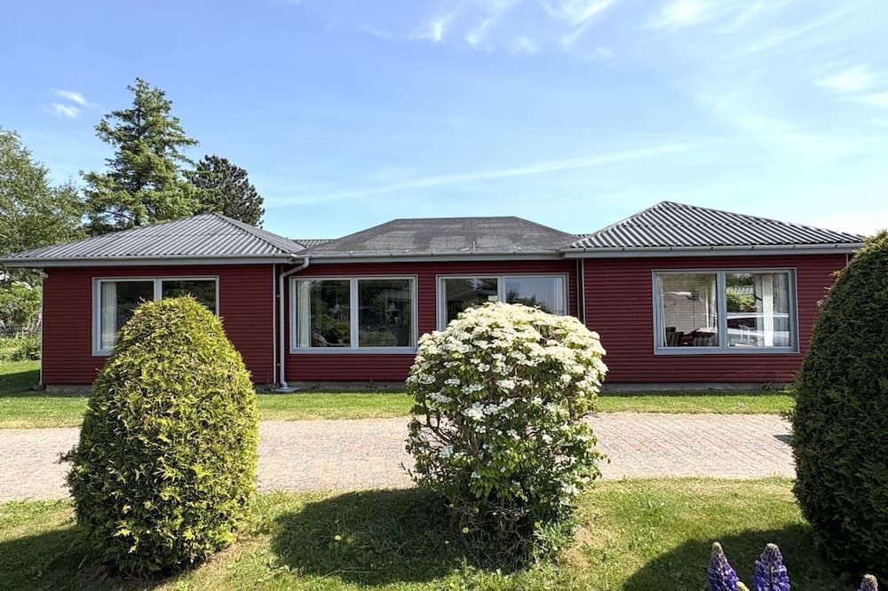 Store Kongsmark House | "Velena" - 150m from the sea by Interhome