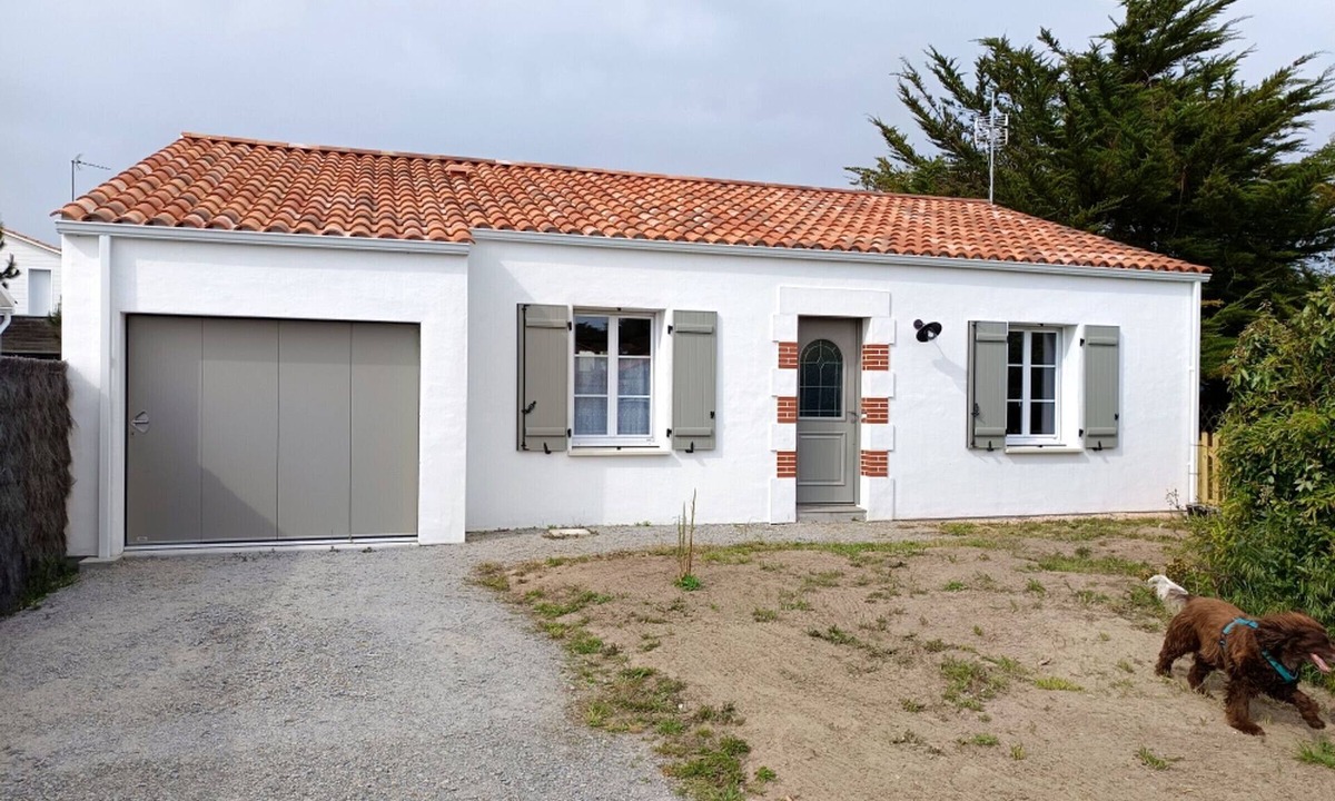 Notre-Dame-de-Monts House | Vendée House 3 BR, Pet-Friendly, Near Beach