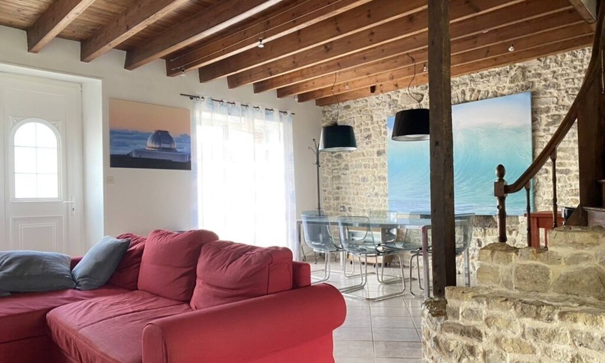 Le Bernard House | Vendée in a charming village, 5 km from the beaches, all home comforts