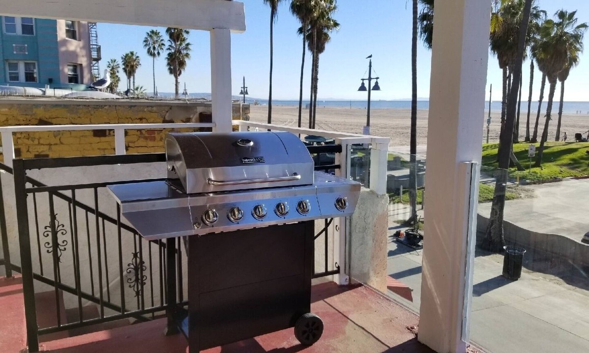 Venice Apartment | Venice Beach Penthouse with Ocean Views & Private Parking, Pet Friendly!