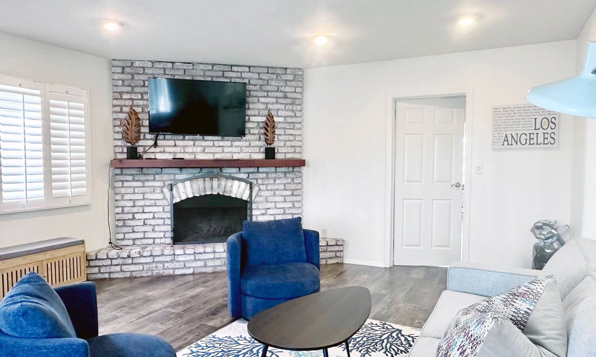 Marina del Rey House | Venice Marina Beach Boutique PRVT Garden Home
