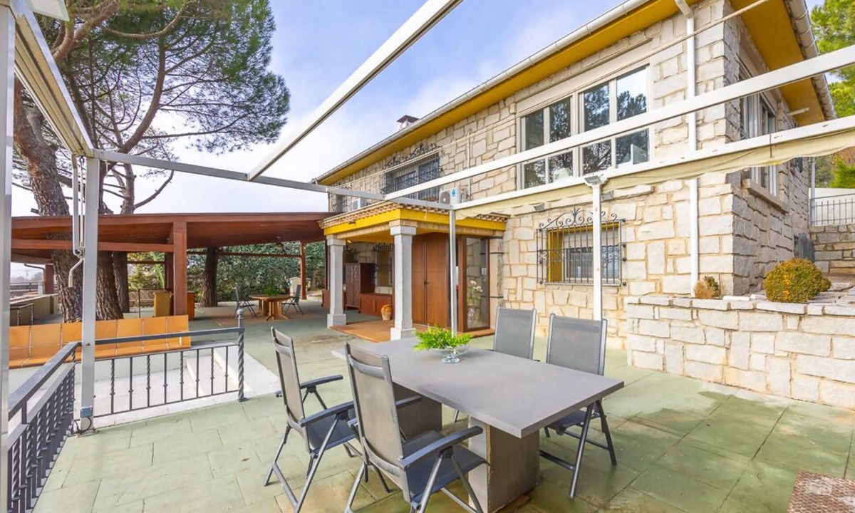 Venturada House | VentuRural -Not just any Rural House-.